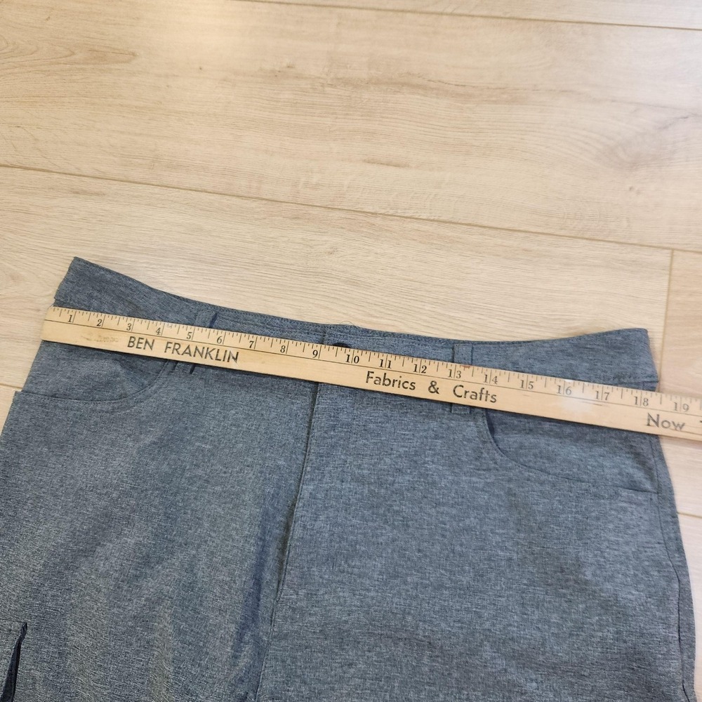 Eddie Bauer First Ascent Cargo Pants Womens 16 Gray Stretch Travel Casual Hiking - Picture 7 of 11